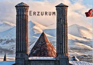 Mosquée Çifte Minareli à Erzurum